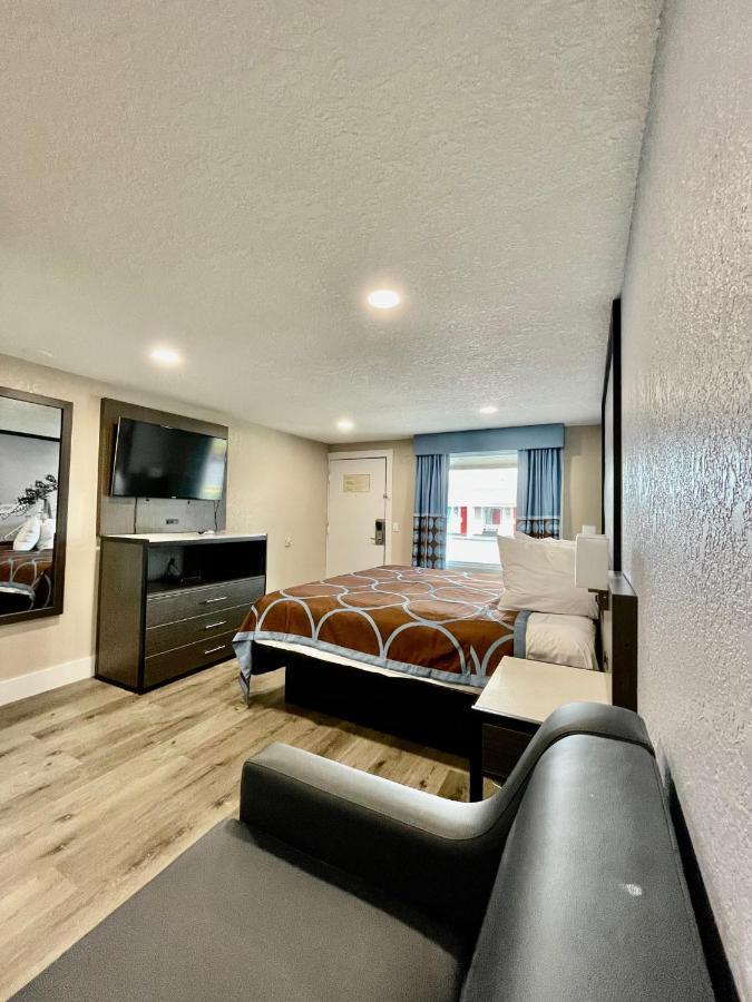 Hotel Super 8 By Wyndham Kissimmee-Orlando Four Corners Exteriér fotografie